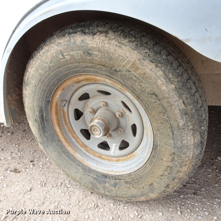 image for item DJ8774 2005 Wells enclosed cargo trailer