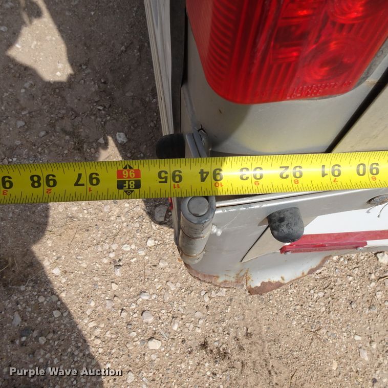 image for item DJ8774 2005 Wells enclosed cargo trailer