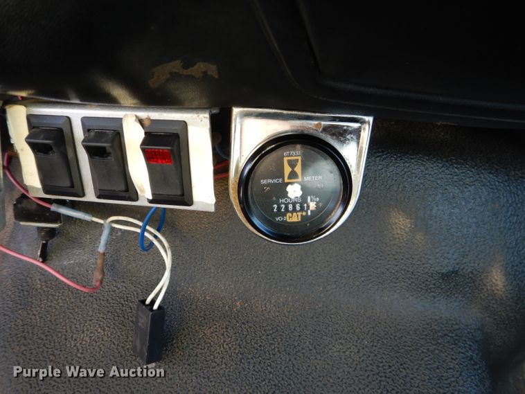 image for item DJ8775 2002 Ford F750 Super Duty  service truck