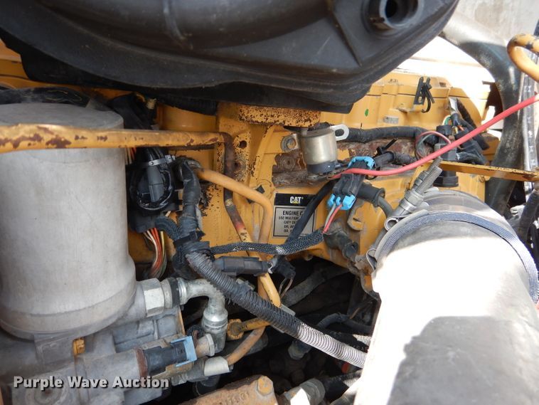 image for item DJ8775 2002 Ford F750 Super Duty  service truck