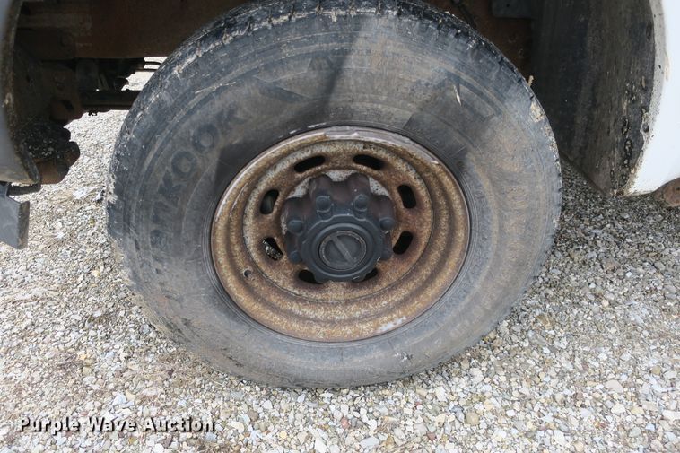 image for item DB10037 2003 Ford F250 Super Duty SuperCab pickup truck