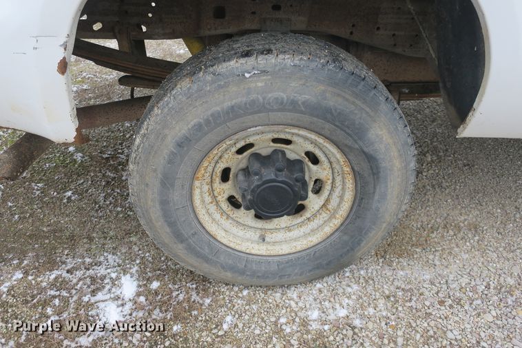 image for item DB10037 2003 Ford F250 Super Duty SuperCab pickup truck