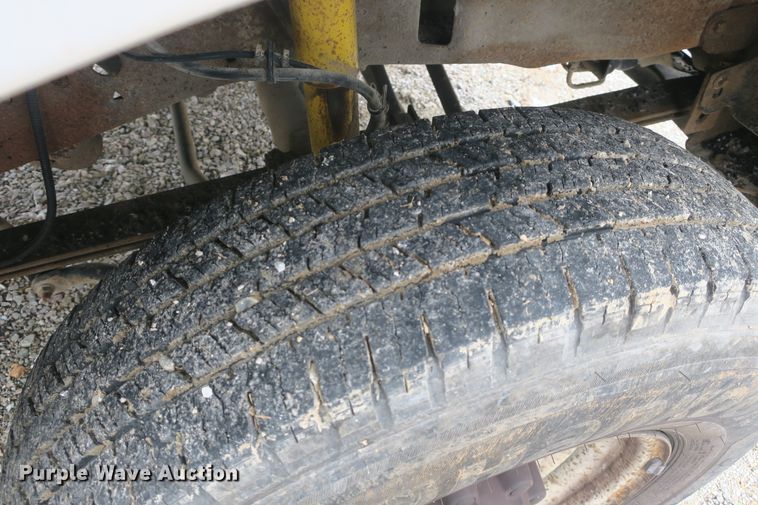 image for item DB10037 2003 Ford F250 Super Duty SuperCab pickup truck