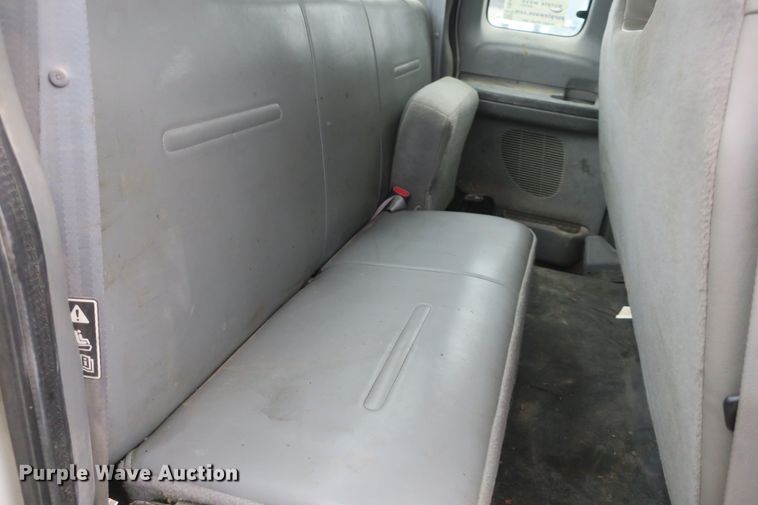 image for item DB10037 2003 Ford F250 Super Duty SuperCab pickup truck