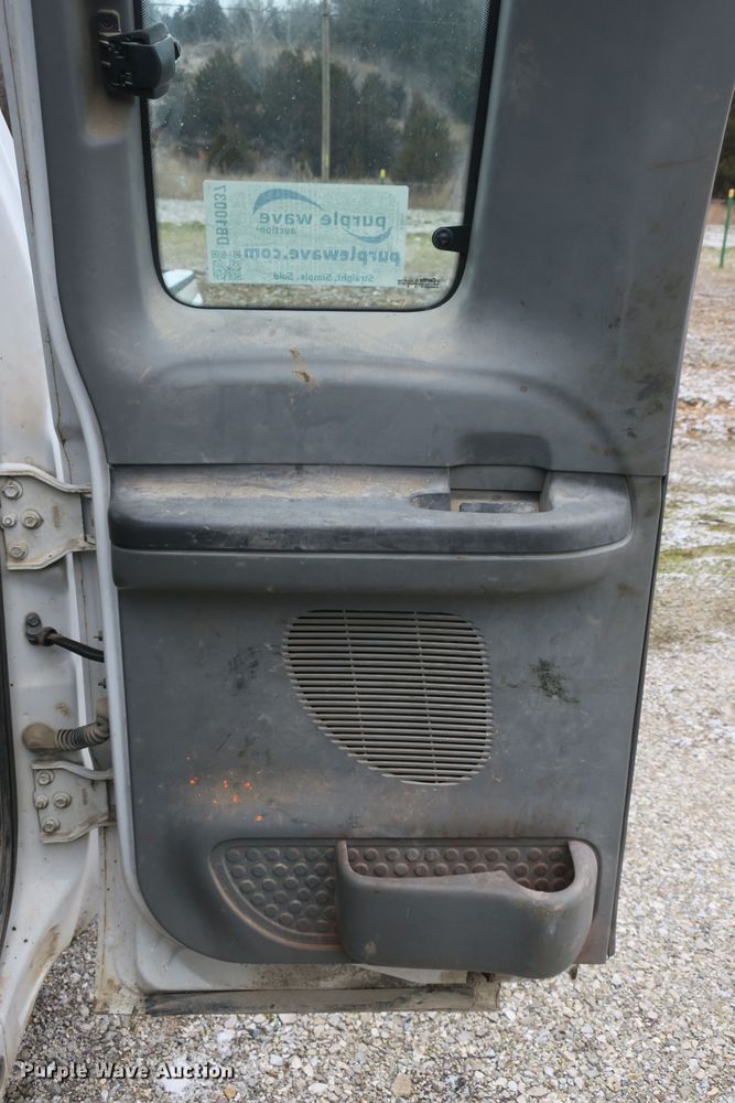 image for item DB10037 2003 Ford F250 Super Duty SuperCab pickup truck