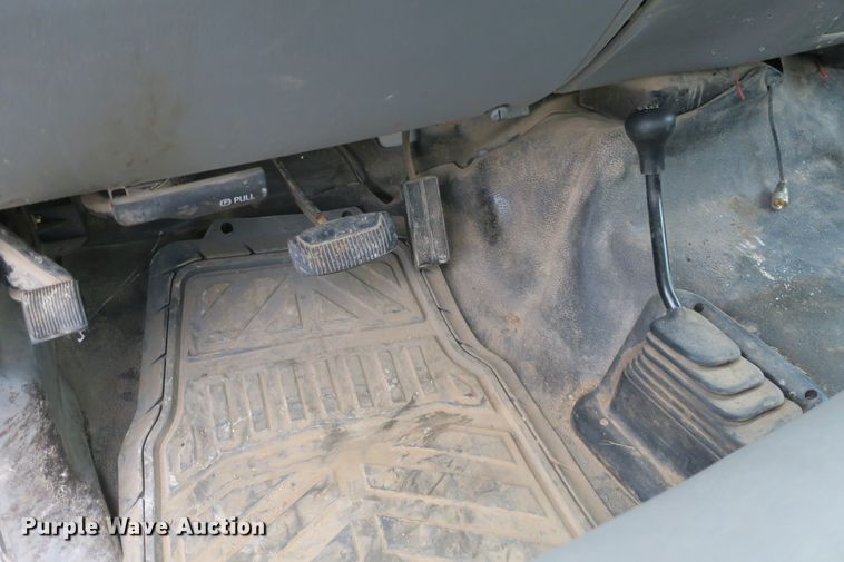 image for item DB10037 2003 Ford F250 Super Duty SuperCab pickup truck