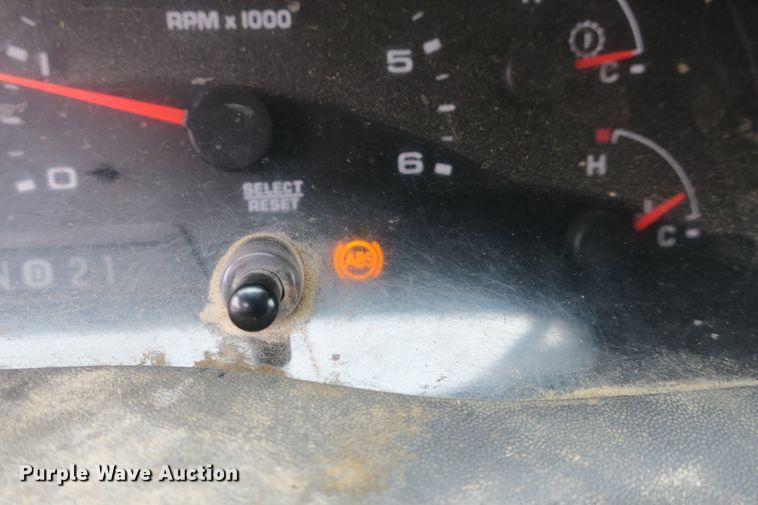 image for item DB10037 2003 Ford F250 Super Duty SuperCab pickup truck