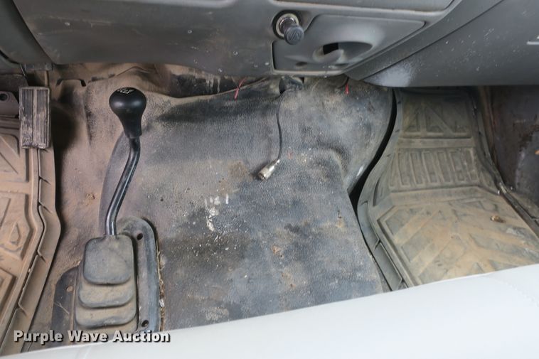 image for item DB10037 2003 Ford F250 Super Duty SuperCab pickup truck