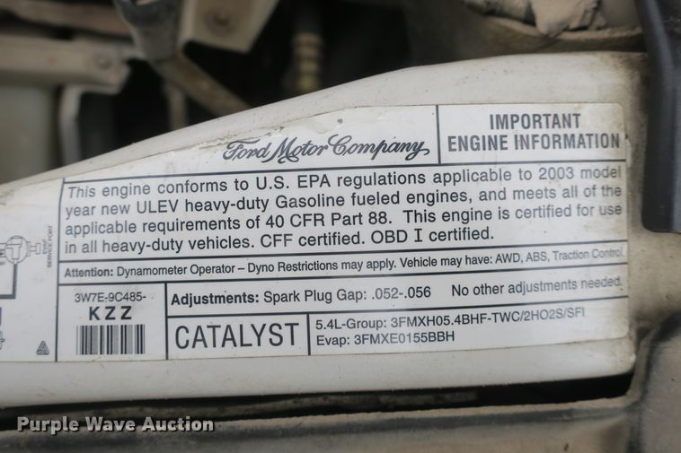 image for item DB10037 2003 Ford F250 Super Duty SuperCab pickup truck