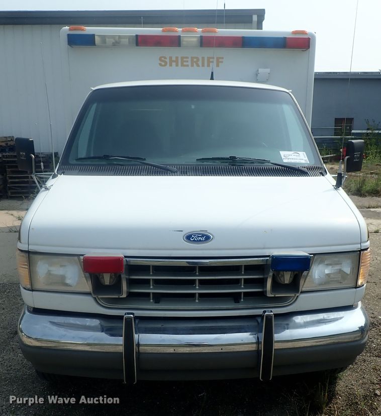 image for item DE0767 1992 Ford Econoline E350  ambulance