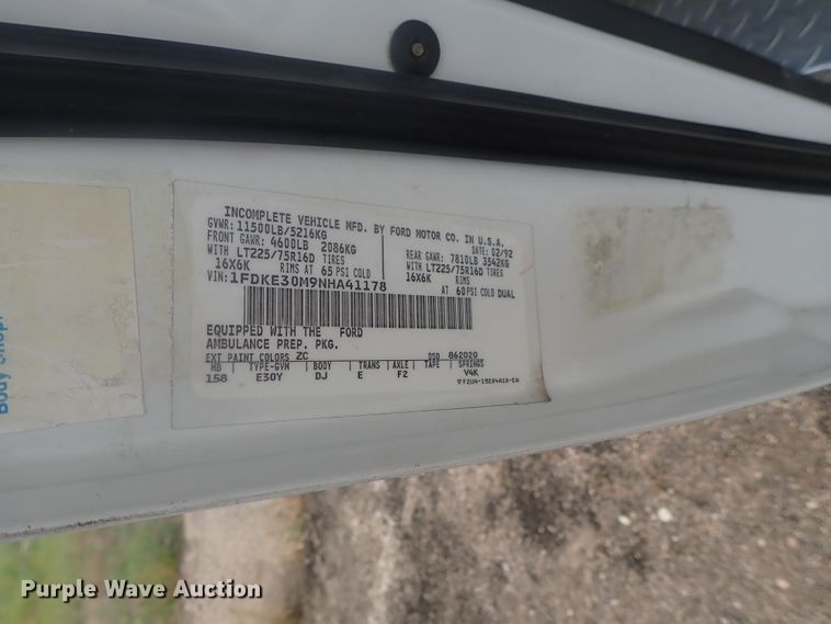 image for item DE0767 1992 Ford Econoline E350  ambulance