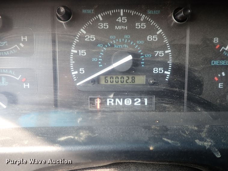 image for item DE0767 1992 Ford Econoline E350  ambulance