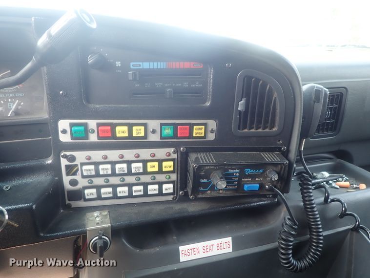 image for item DE0767 1992 Ford Econoline E350  ambulance