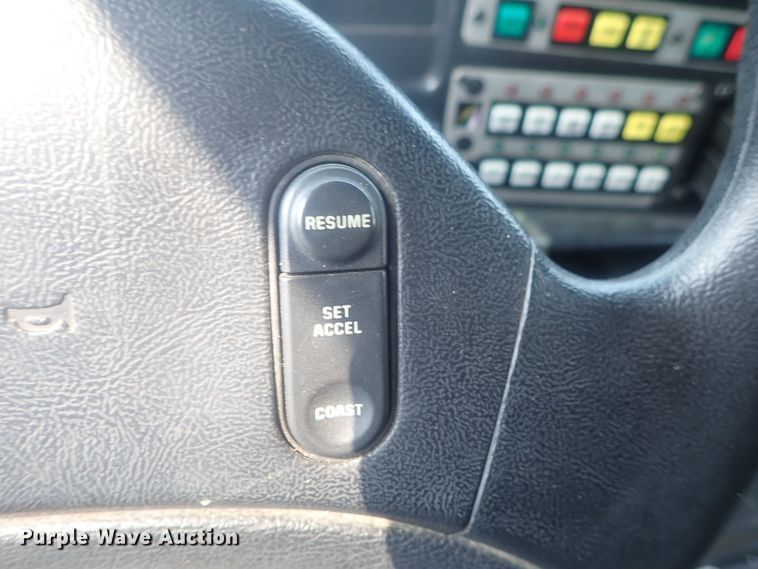 image for item DE0767 1992 Ford Econoline E350  ambulance