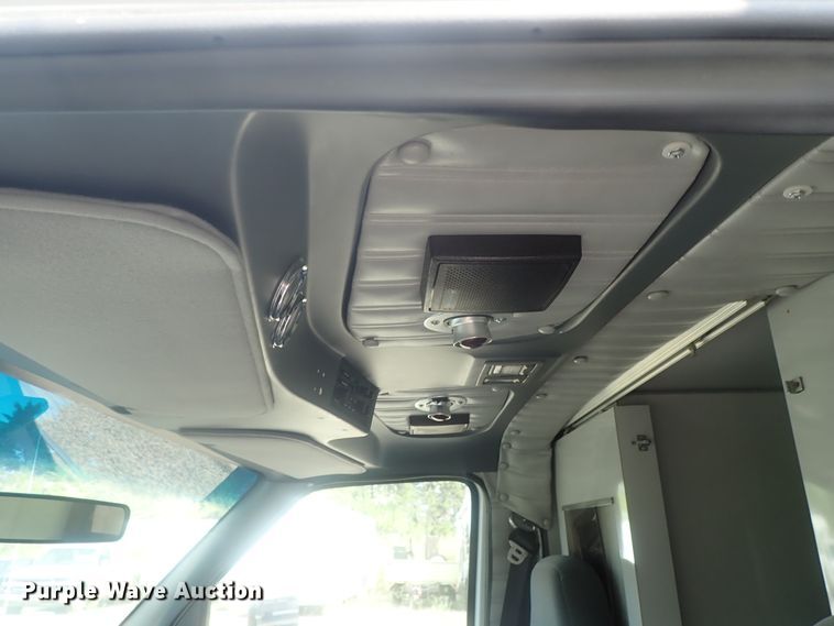 image for item DE0767 1992 Ford Econoline E350  ambulance