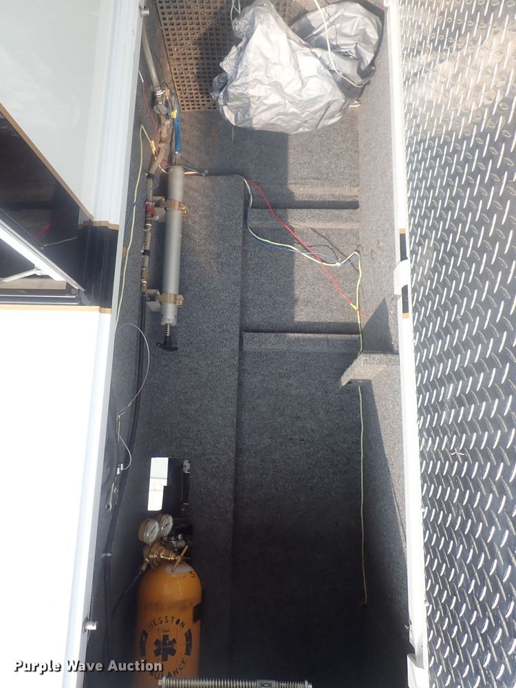 image for item DE0767 1992 Ford Econoline E350  ambulance