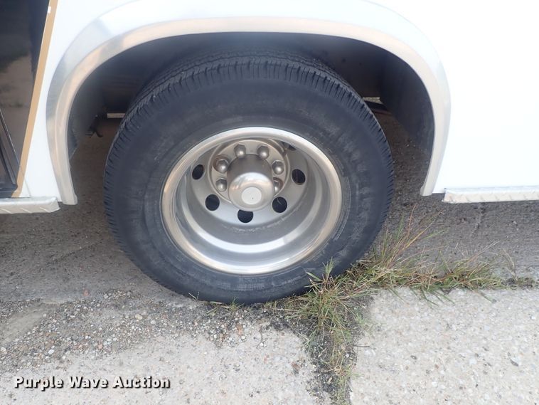 image for item DE0767 1992 Ford Econoline E350  ambulance