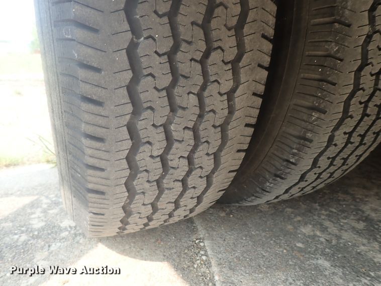 image for item DE0767 1992 Ford Econoline E350  ambulance