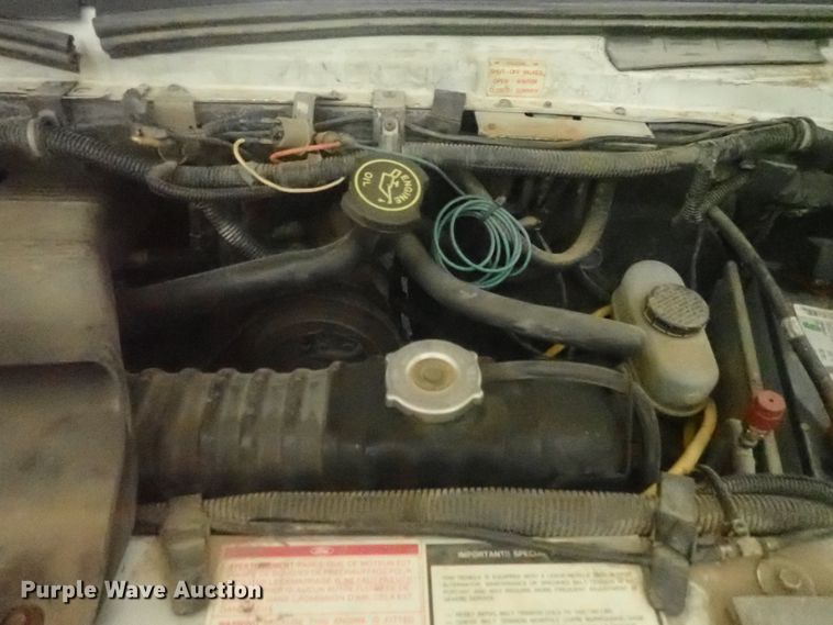 image for item DE0767 1992 Ford Econoline E350  ambulance