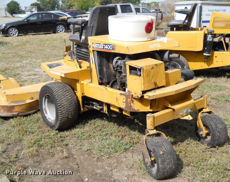 image for item DE4511 2004 Hustler 926089 ZTR lawn mower