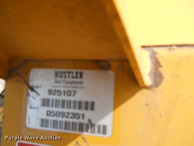 image for item DE4511 2004 Hustler 926089 ZTR lawn mower