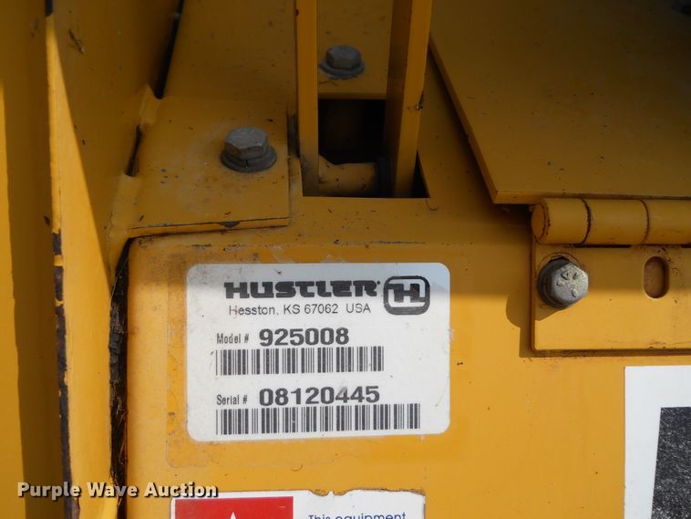 image for item DE4512 2010 Hustler 925008 ZTR lawn mower