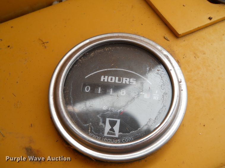 image for item DE4512 2010 Hustler 925008 ZTR lawn mower