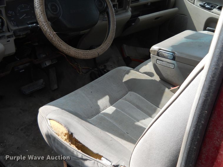 image for item DE4513 1996 Dodge Ram 1500  Club Cab pickup truck