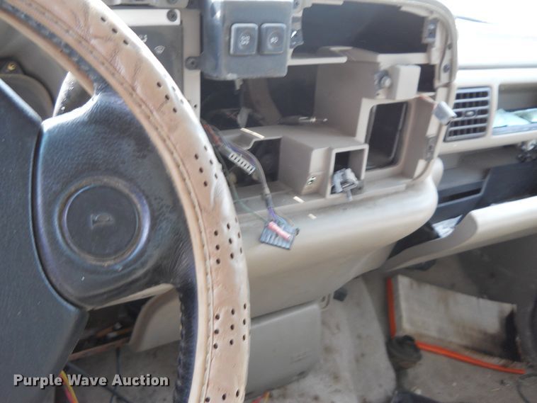 image for item DE4513 1996 Dodge Ram 1500  Club Cab pickup truck