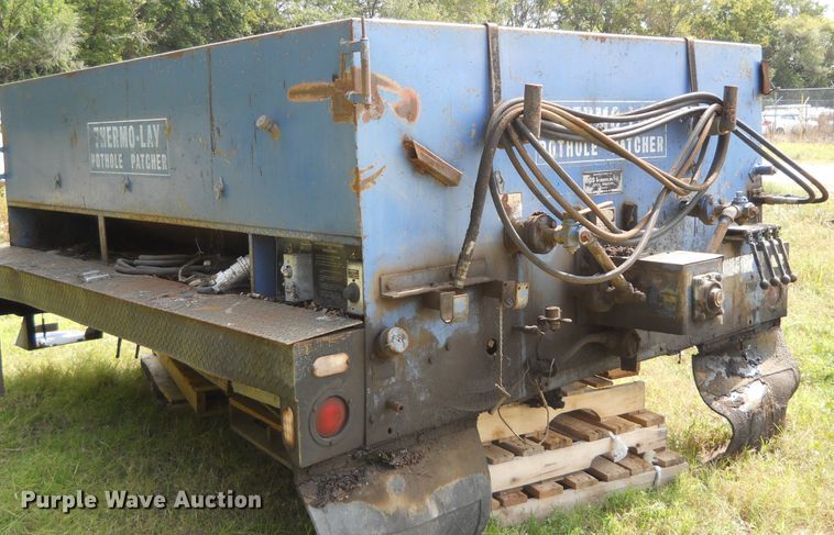 image for item DE4516 Thermo Lay TM375-200 pothole patcher bed