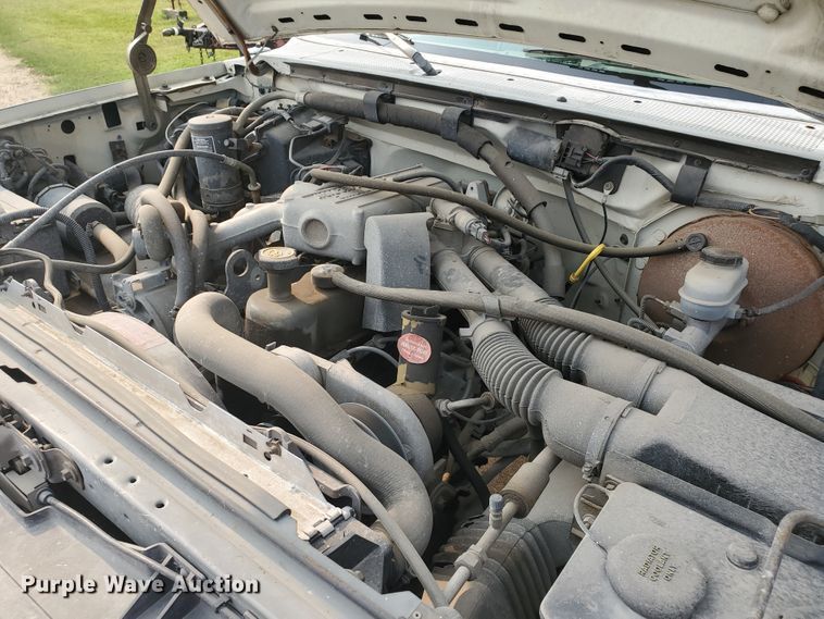 image for item DF5774 1990 Ford F150 Custom  pickup truck