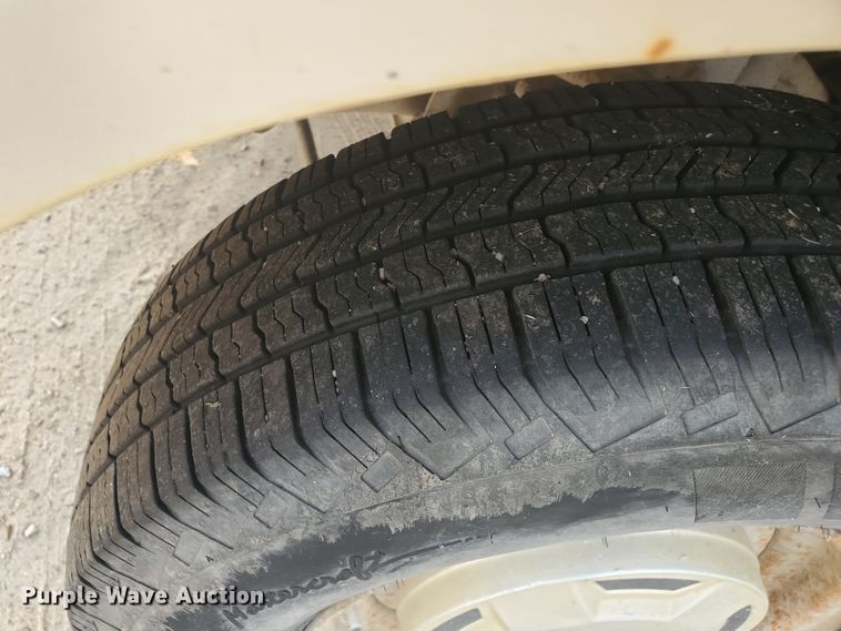 image for item DF5774 1990 Ford F150 Custom  pickup truck