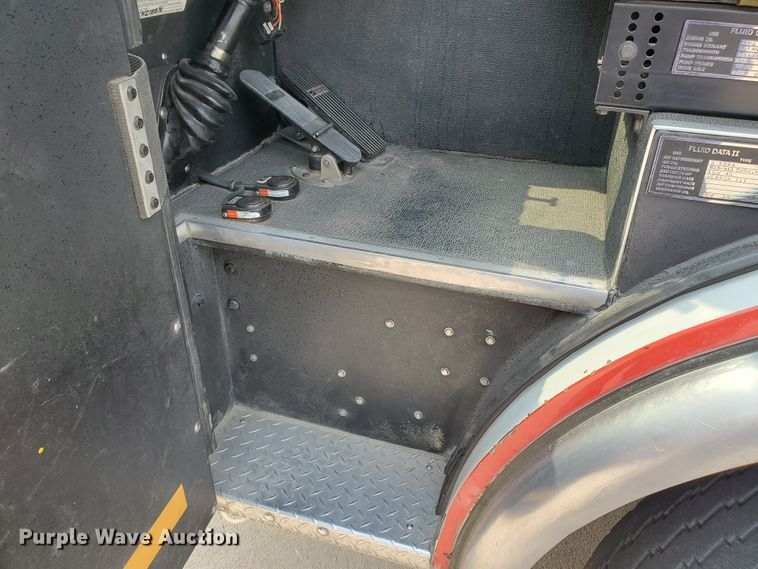 image for item DF5790 1998 HME  pumper fire truck