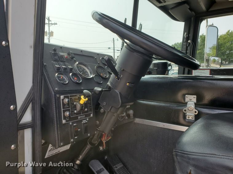 image for item DF5790 1998 HME  pumper fire truck