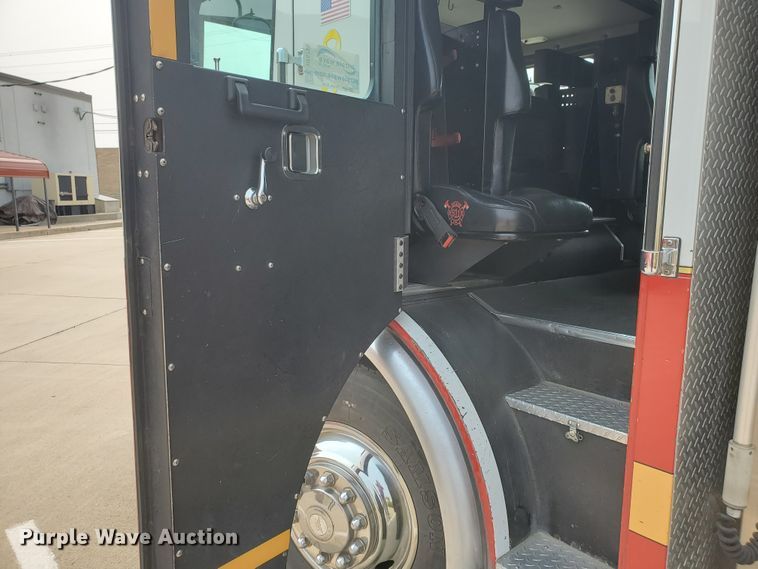 image for item DF5790 1998 HME  pumper fire truck