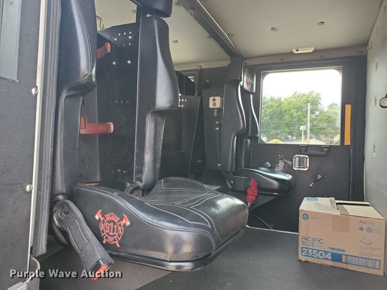 image for item DF5790 1998 HME  pumper fire truck