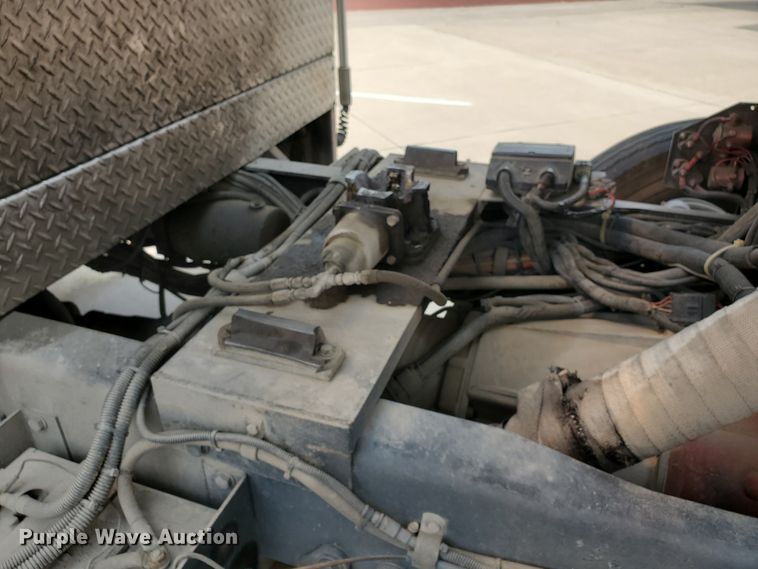 image for item DF5790 1998 HME  pumper fire truck