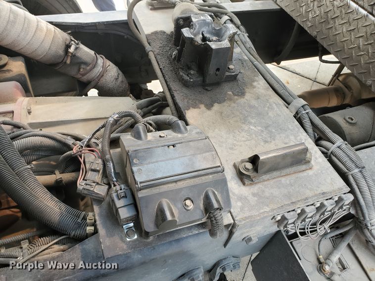 image for item DF5790 1998 HME  pumper fire truck