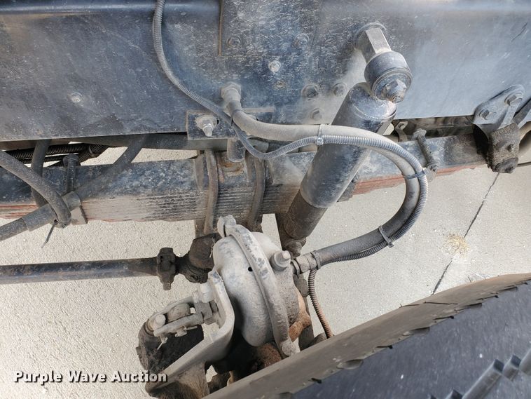 image for item DF5790 1998 HME  pumper fire truck