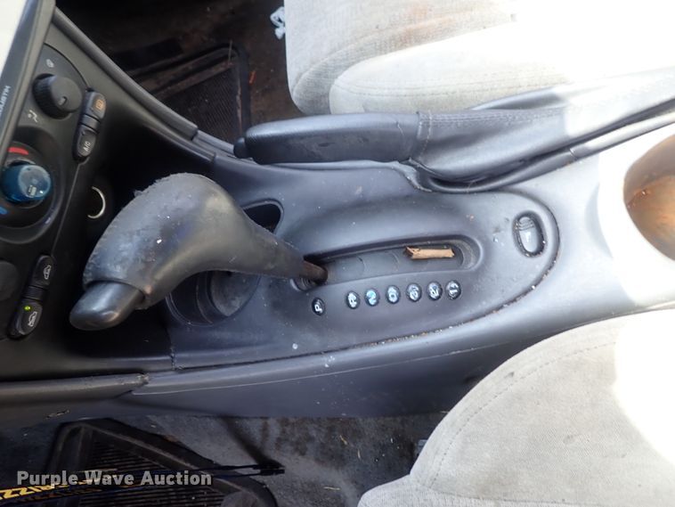 image for item DG2338 2002 Oldsmobile Alero