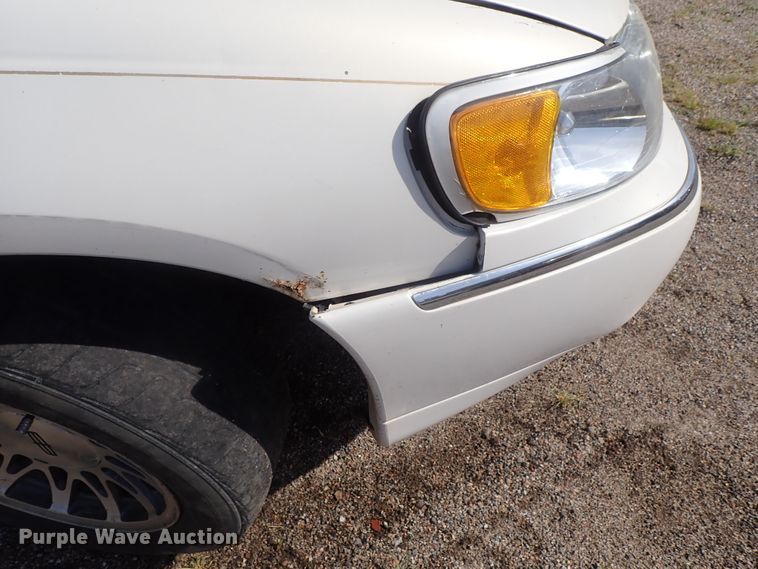 image for item DG2340 1998 Lincoln Town Car