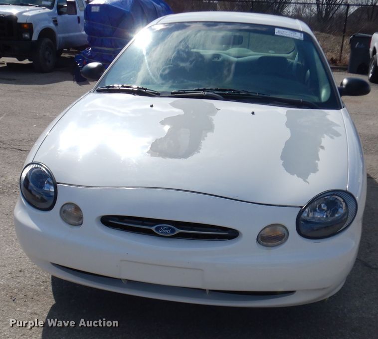 image for item DG6305 1999 Ford Taurus LX