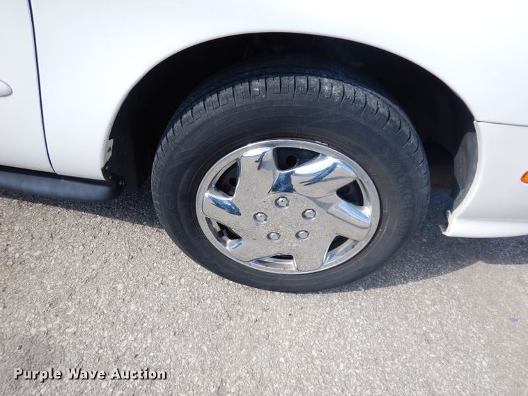 image for item DG6305 1999 Ford Taurus LX