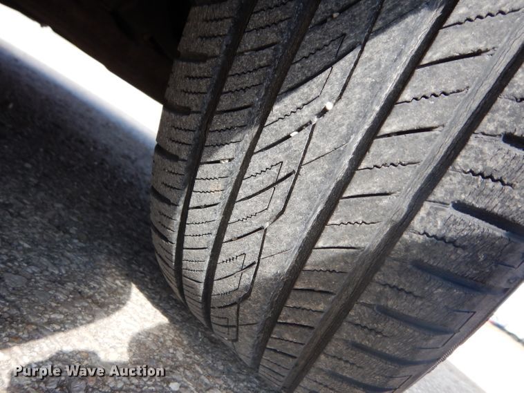 image for item DG6305 1999 Ford Taurus LX