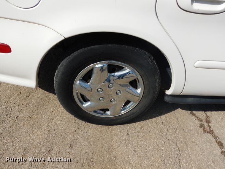 image for item DG6305 1999 Ford Taurus LX