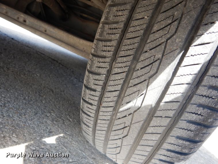 image for item DG6305 1999 Ford Taurus LX