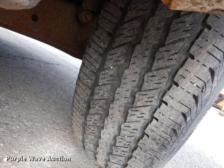 image for item DG6307 2006 Ford F250 Super Duty XL  pickup truck