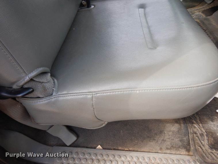 image for item DG6307 2006 Ford F250 Super Duty XL  pickup truck