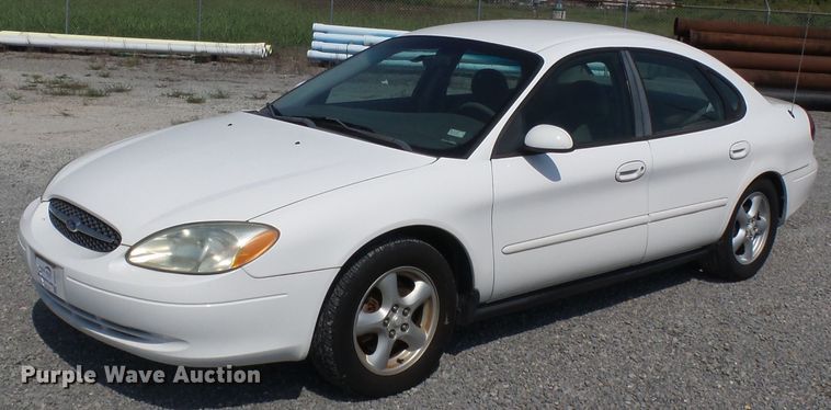 image for item DH3929 2002 Ford Taurus