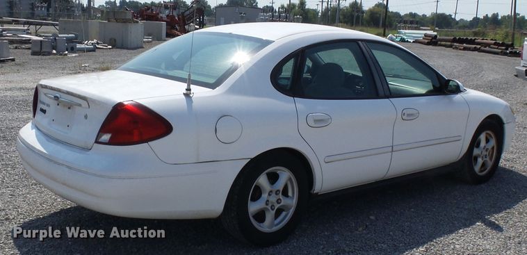image for item DH3929 2002 Ford Taurus